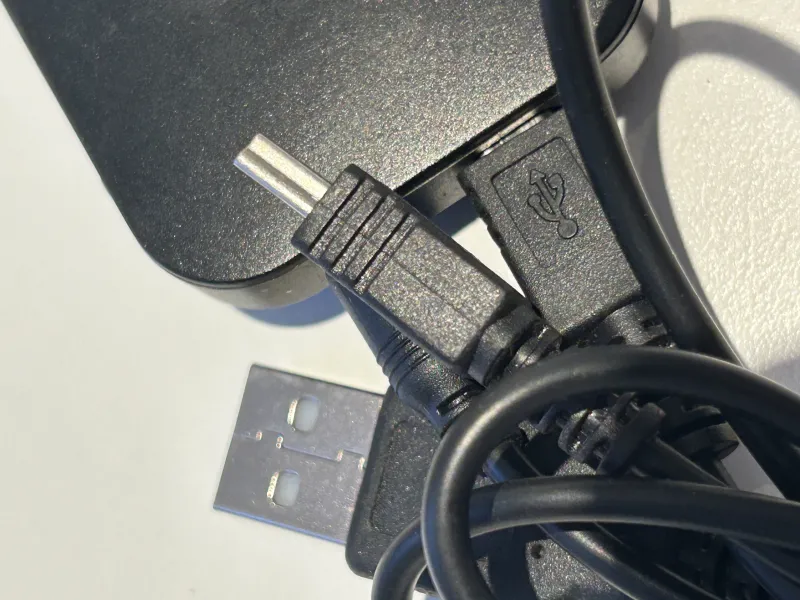 imagine 1  pentru anuntul Adaptor Bluetooth audio auto HAMA 137473