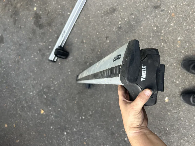 imagine 2  pentru anuntul Vand sistem de bare bari transversale Thule Wingbar 135cm Seat Ibiza