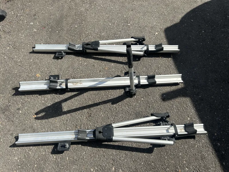 Suport bicicleta bare portbagaj Thule Biker