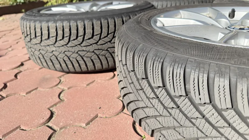 imagine 7  pentru anuntul VANDUT - Set jante originale Audi R16 + anvelope de iarnă aproape noi – 2000 RON