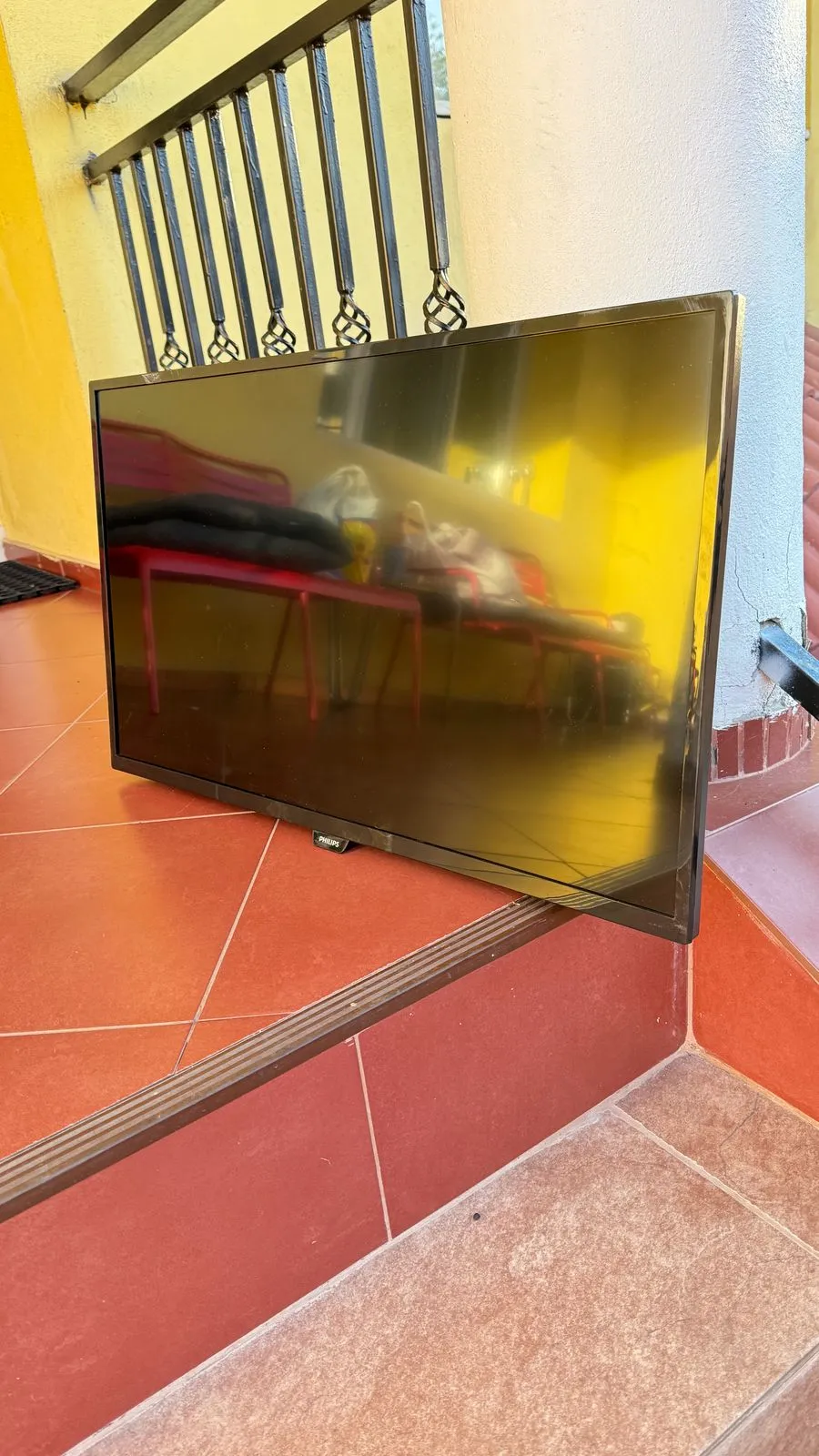 imagine 3  pentru anuntul Televizor Philips 32PHS5302/12 pentru piese